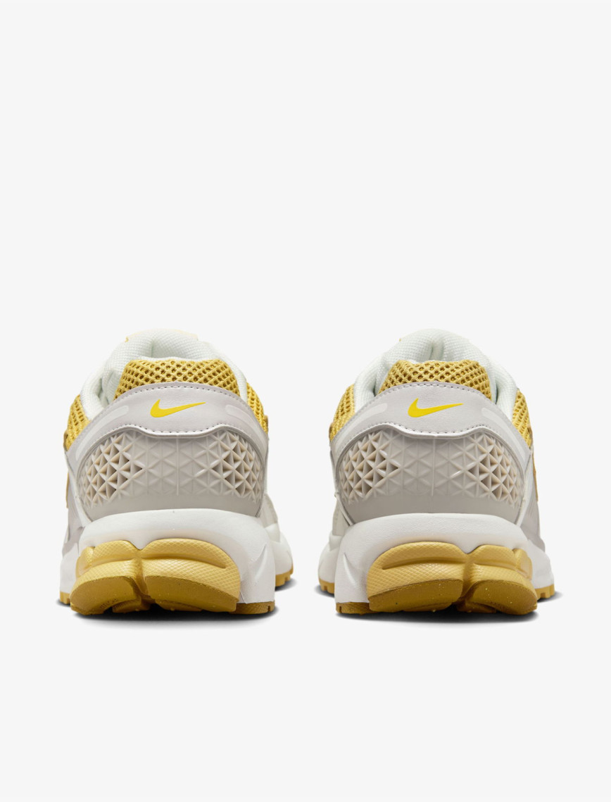 Nike Zoom Vomero 5 Kadın Sarı Spor Ayakkabı Nike Zoom Vomero 5 Kadın Sarı Spor Ayakkabı