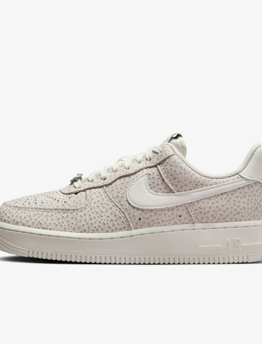 Nike Air Force 1 '07 Premium Kadın Bej Spor Ayakkabı Nike Air Force 1 '07 Premium Kadın Bej Spor Ayakkabı