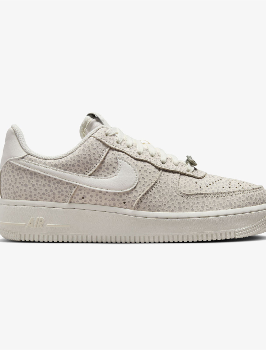 Nike Air Force 1 '07 Premium Kadın Yeşil Spor Ayakkabı Nike Air Force 1 '07 Premium Kadın Yeşil Spor Ayakkabı