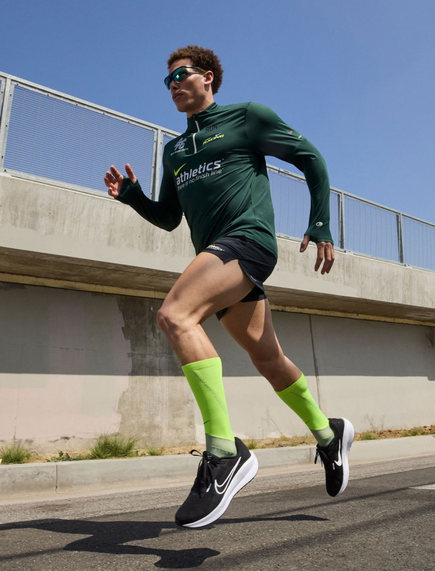 Nike Downshifter 13 Erkek Siyah Koşu Ayakkabısı Nike Downshifter 13 Erkek Siyah Koşu Ayakkabısı