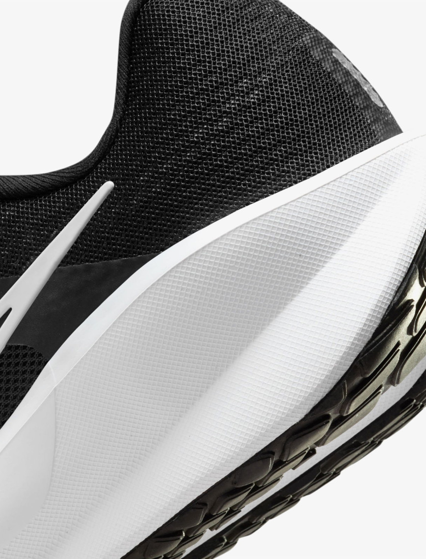 Nike Downshifter 13 Erkek Siyah Koşu Ayakkabısı Nike Downshifter 13 Erkek Siyah Koşu Ayakkabısı