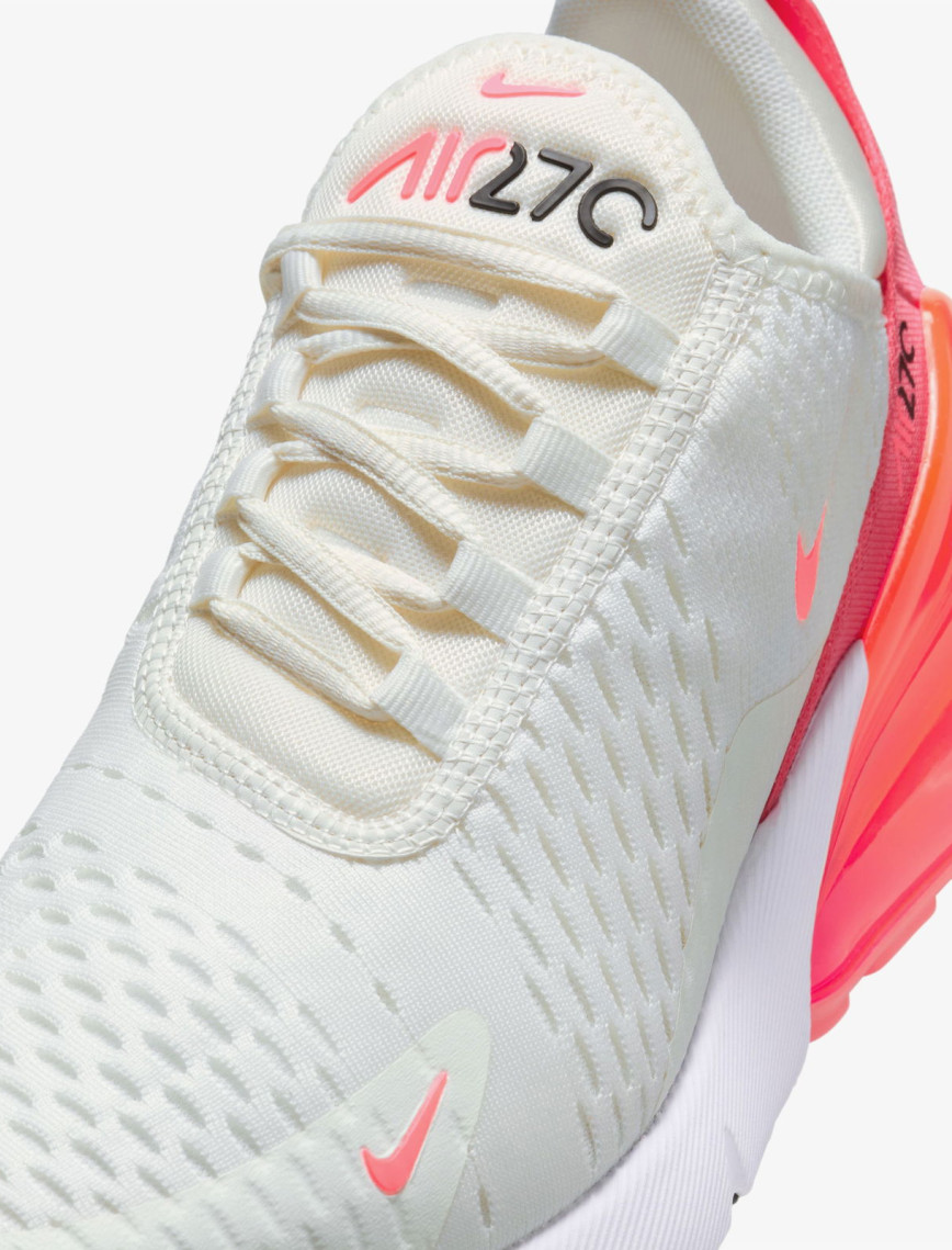 Nike Air Max 270 Kadın Krem Rengi Spor Ayakkabı Nike Air Max 270 Kadın Krem Rengi Spor Ayakkabı