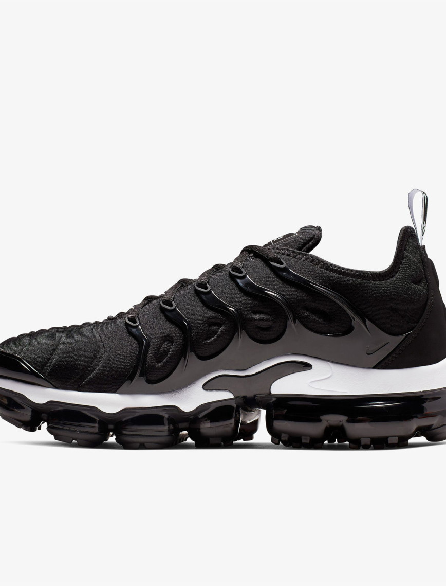 Nike Air VaporMax Plus Erkek Siyah Spor Ayakkabı Nike Air VaporMax Plus Erkek Siyah Spor Ayakkabı