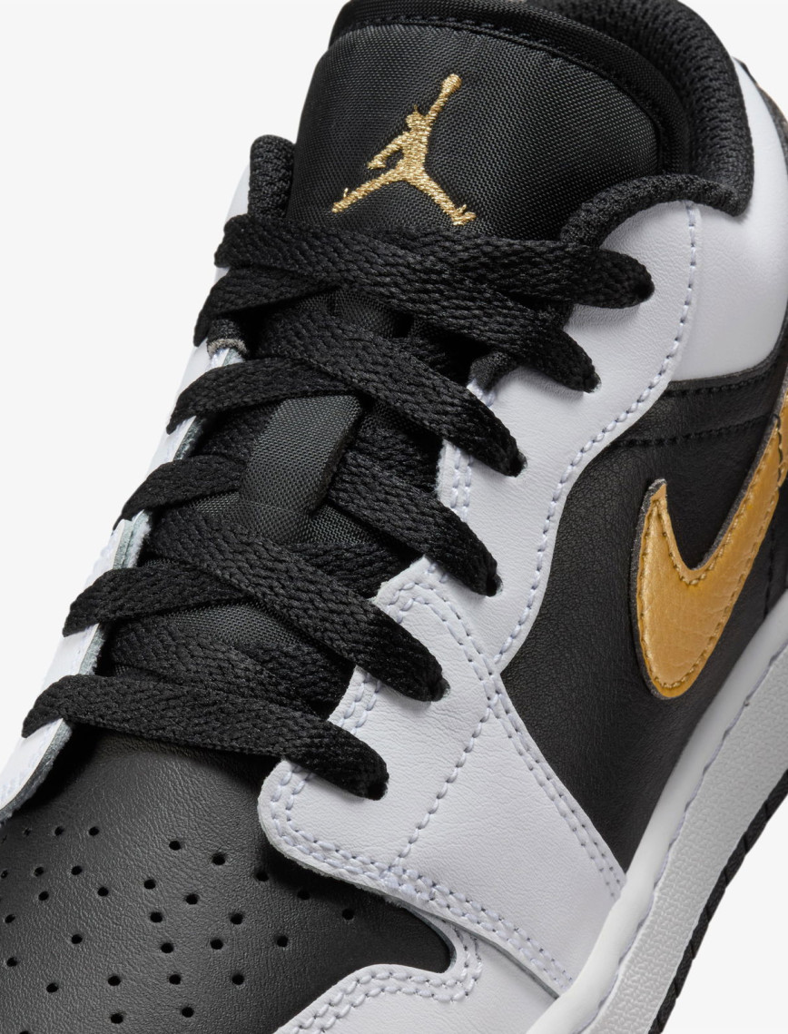 Jordan Air 1 Low Genç Beyaz Spor Ayakkabı Jordan Air 1 Low Genç Beyaz Spor Ayakkabı