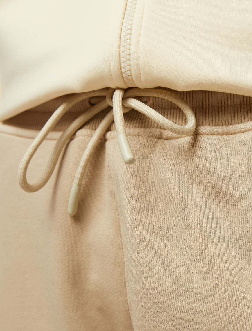 UNITED4 Classic Kadın Krem Eşofman Altı UNITED4 Classic Kadın Krem Eşofman Altı