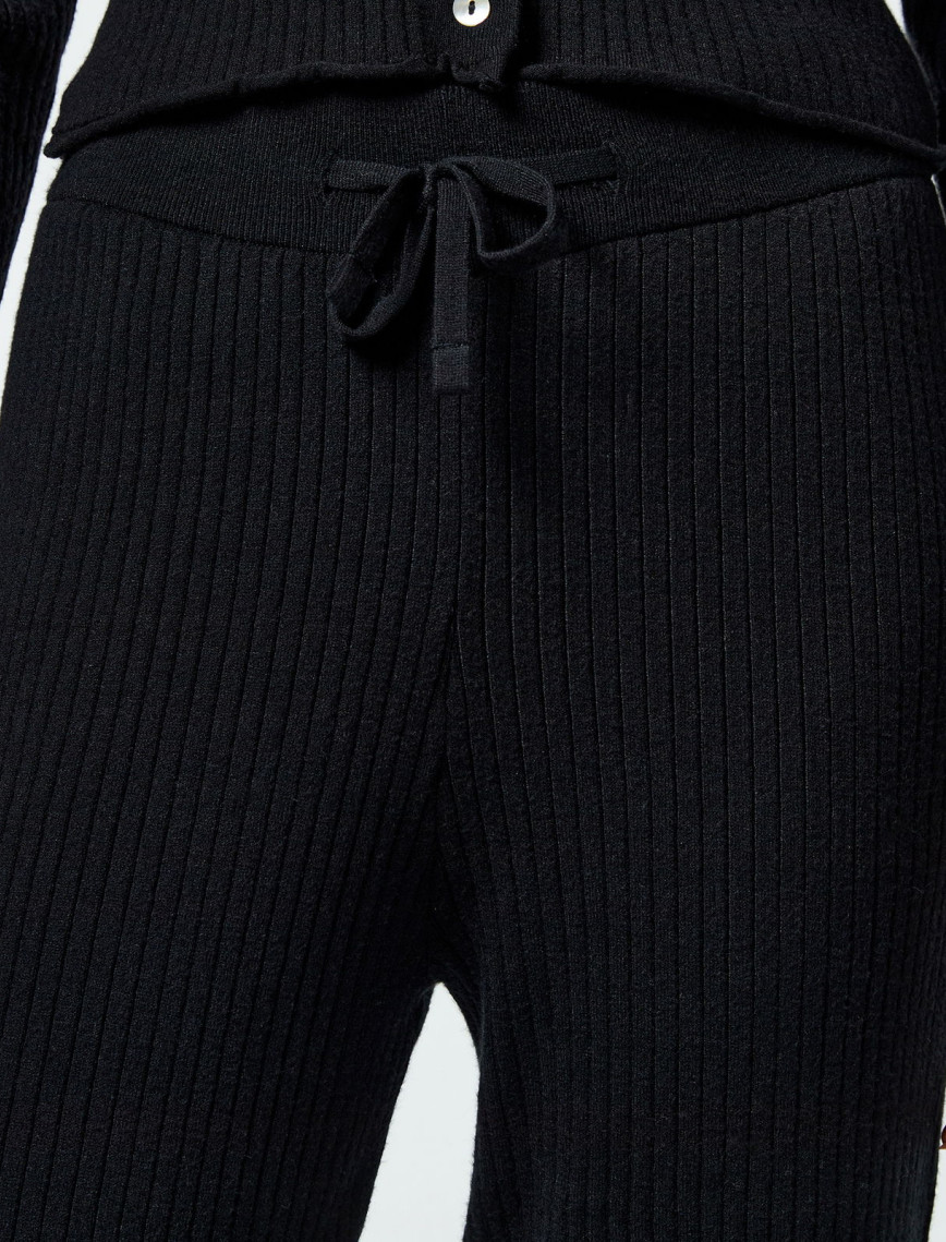 Nautica Kadın Siyah Regular Fit Pantolon Nautica Kadın Siyah Regular Fit Pantolon