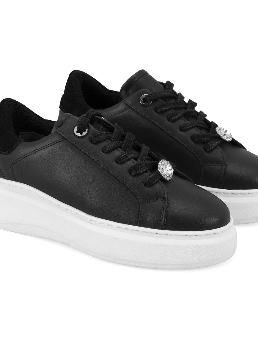 Kadın Siyah Deri Spor Ayakkabı Kadın Siyah Deri Spor Ayakkabı