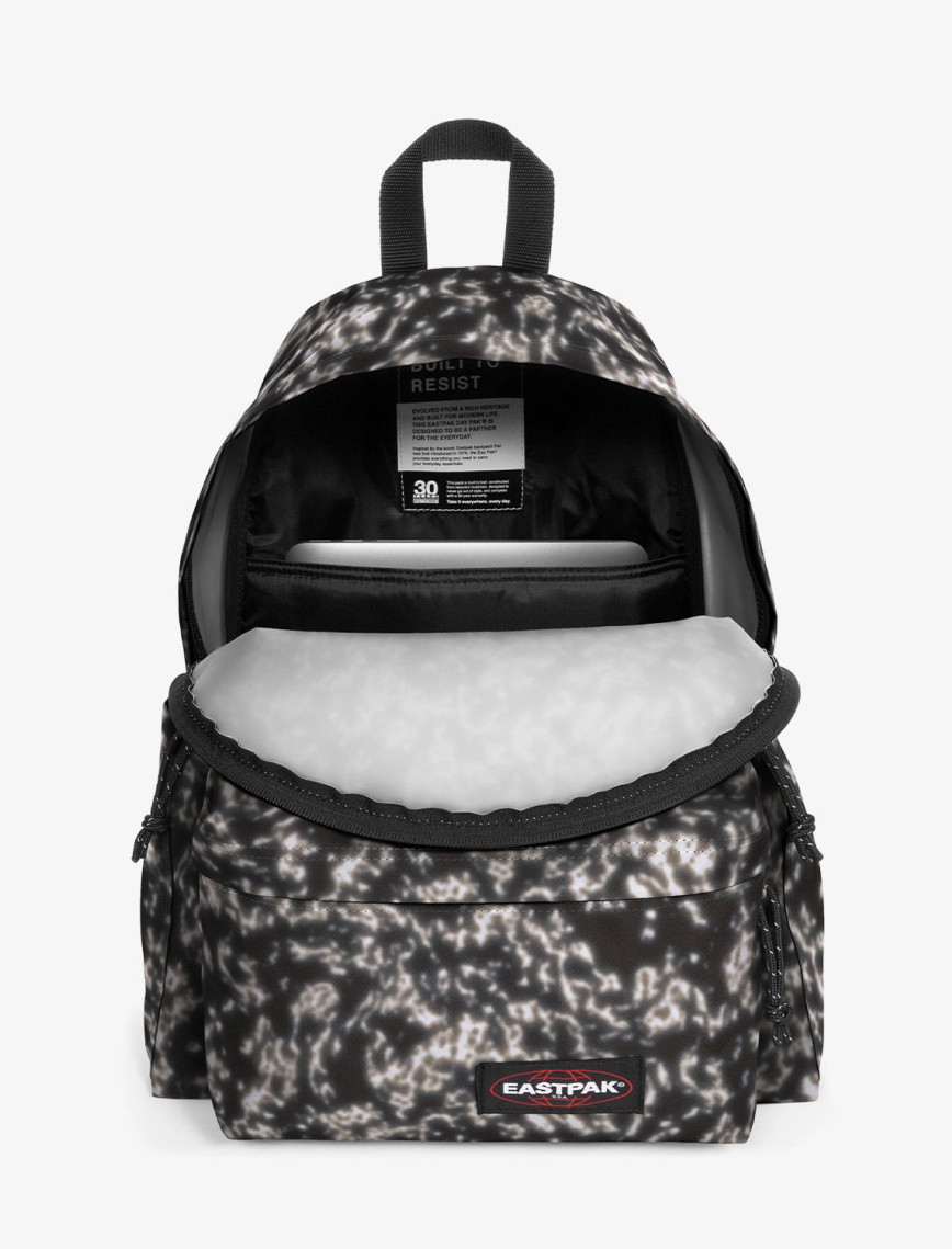 Eastpak Day Pak R Unisex Siyah Sırt Çantası Eastpak Day Pak R Unisex Siyah Sırt Çantası