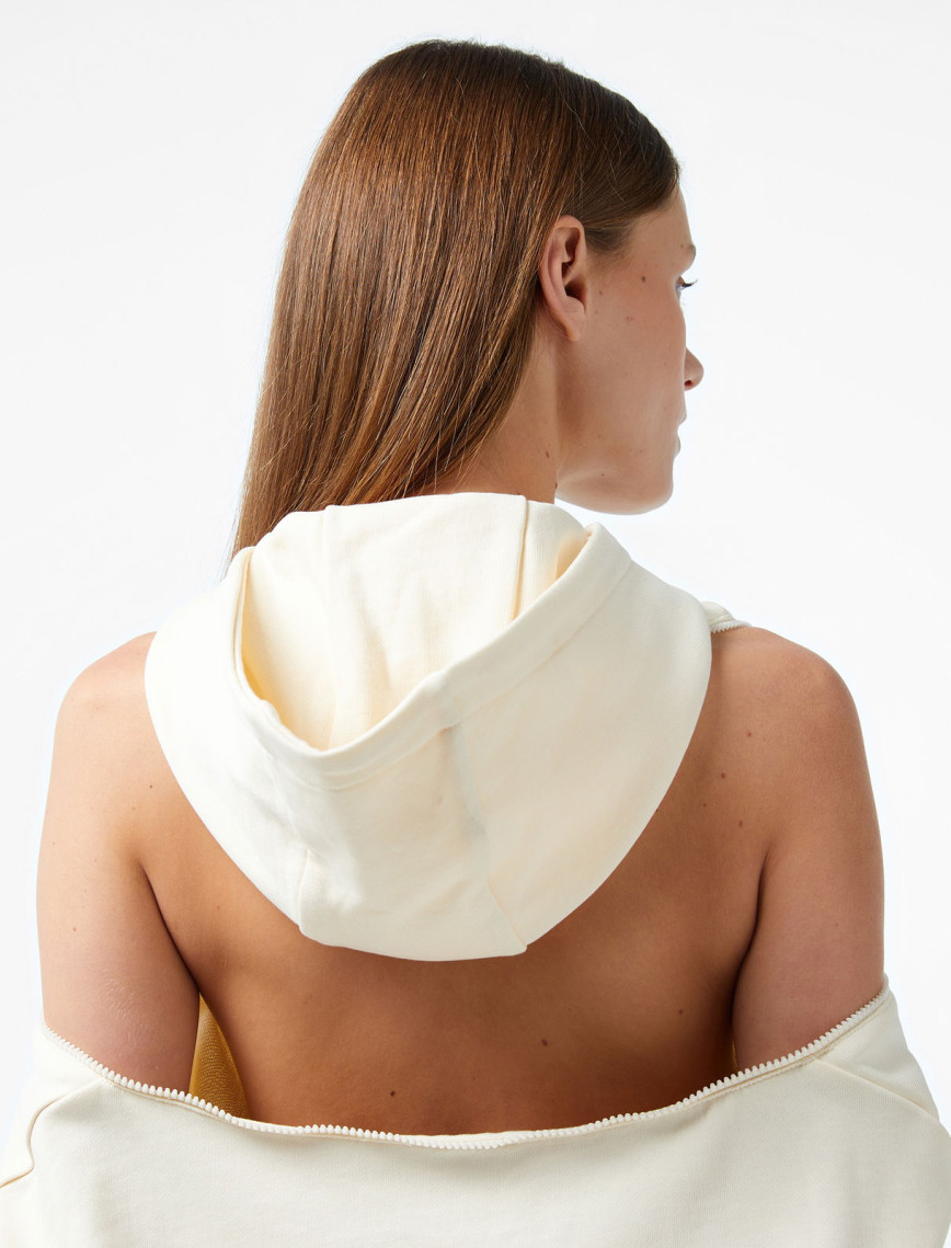 UNITED4 Classic Kadın Krem Sweatshirt UNITED4 Classic Kadın Krem Sweatshirt