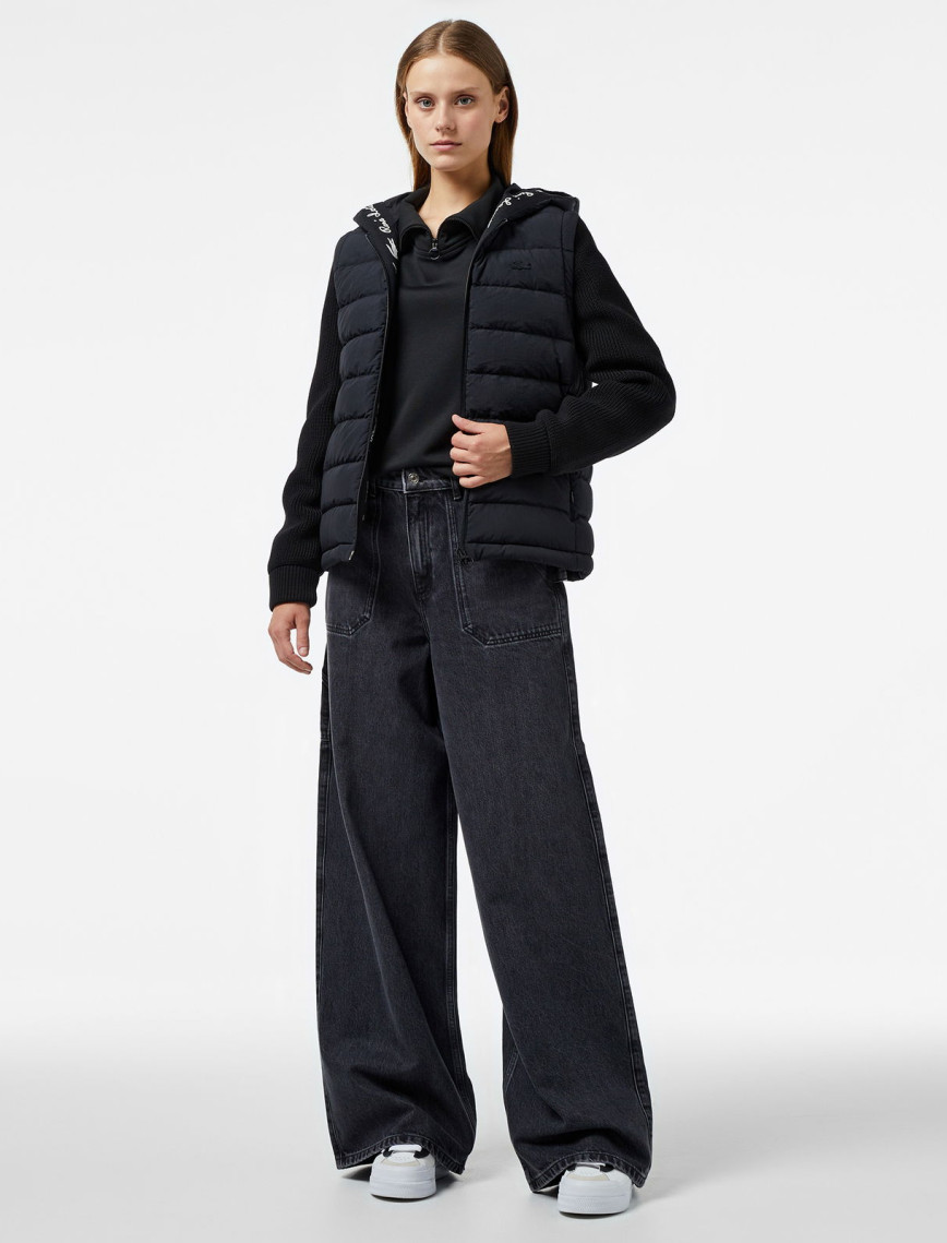 Lacoste Kadın Regular Fit Uzun Kollu Kapüşonlu Siyah Yelek Lacoste Kadın Regular Fit Uzun Kollu Kapüşonlu Siyah Yelek