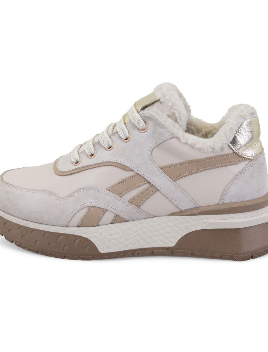 Kadın Bej Süet Deri Spor Ayakkabı