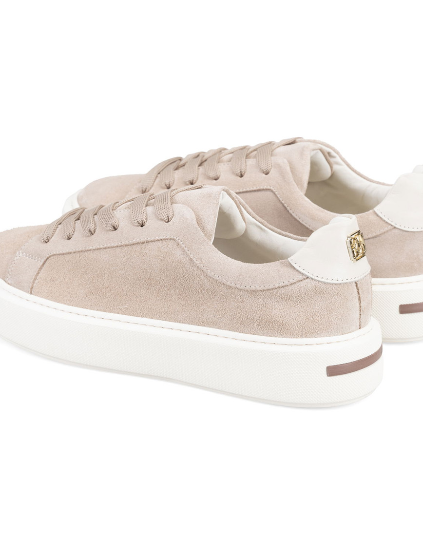 Kadın Bej Süet Deri Spor Ayakkabı Kadın Bej Süet Deri Spor Ayakkabı