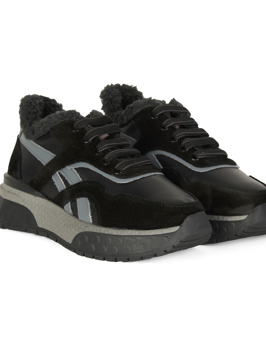 Kadın Siyah Süet Deri Spor Ayakkabı Kadın Siyah Süet Deri Spor Ayakkabı