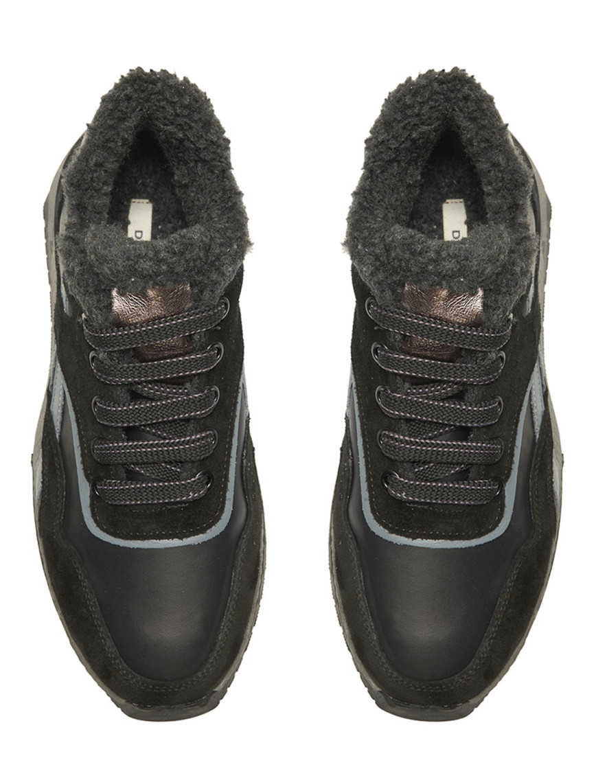 Kadın Siyah Süet Deri Spor Ayakkabı Kadın Siyah Süet Deri Spor Ayakkabı