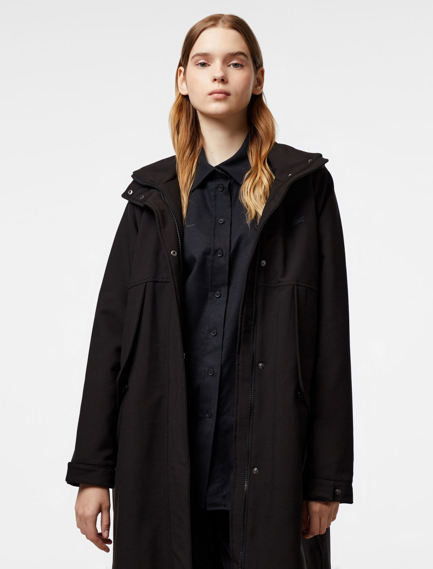 Lacoste Kadın Relaxed Fit Uzun Kollu Kapüşonlu Siyah Yağmurluk Lacoste Kadın Relaxed Fit Uzun Kollu Kapüşonlu Siyah Yağmurluk