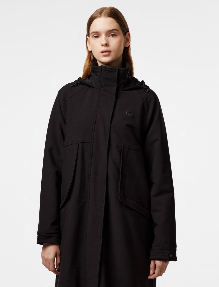 Lacoste Kadın Relaxed Fit Uzun Kollu Kapüşonlu Siyah Yağmurluk Lacoste Kadın Relaxed Fit Uzun Kollu Kapüşonlu Siyah Yağmurluk