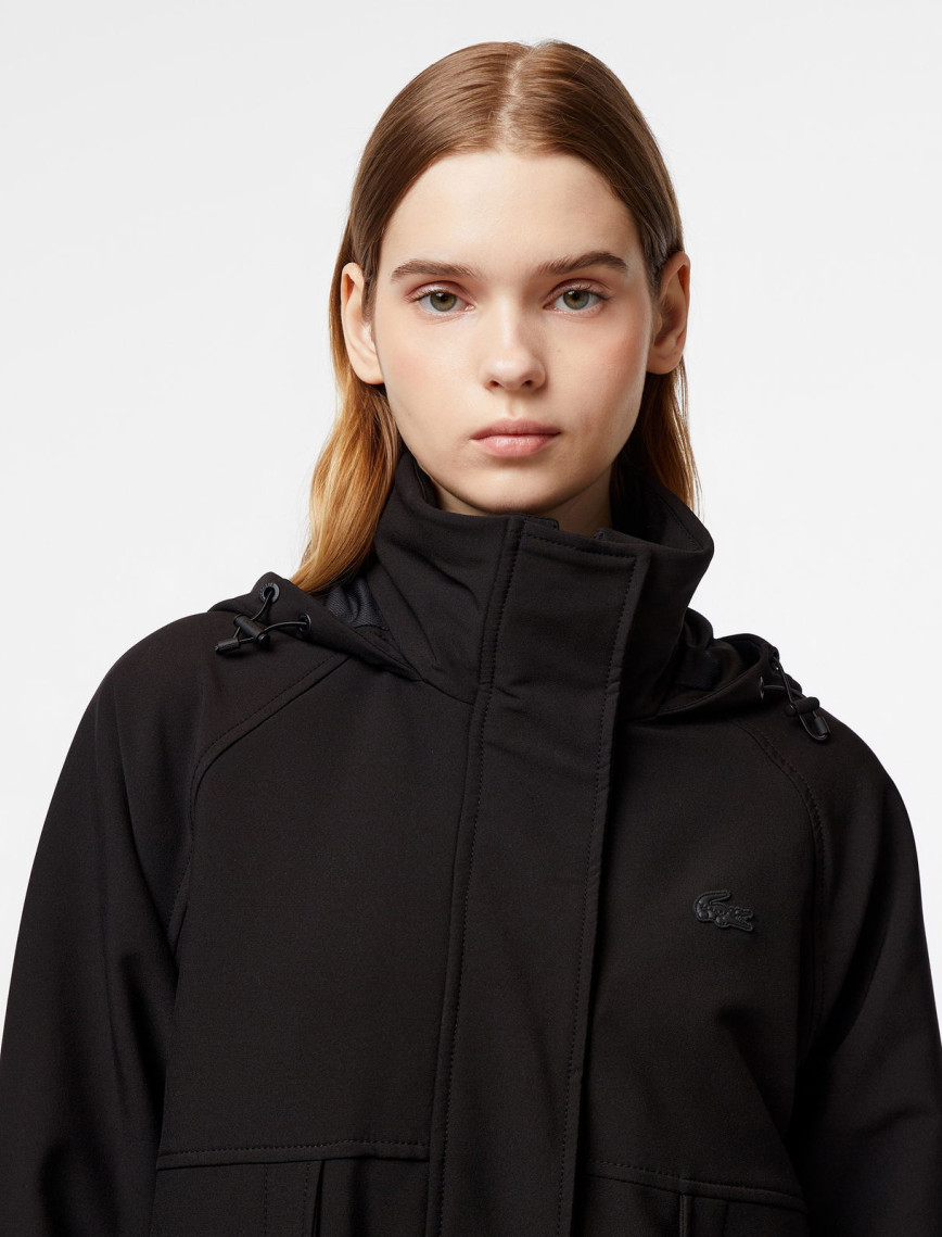 Lacoste Kadın Relaxed Fit Uzun Kollu Kapüşonlu Siyah Yağmurluk Lacoste Kadın Relaxed Fit Uzun Kollu Kapüşonlu Siyah Yağmurluk