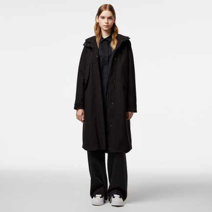 Lacoste Kadın Relaxed Fit Uzun Kollu Kapüşonlu Siyah Yağmurluk Lacoste Kadın Relaxed Fit Uzun Kollu Kapüşonlu Siyah Yağmurluk