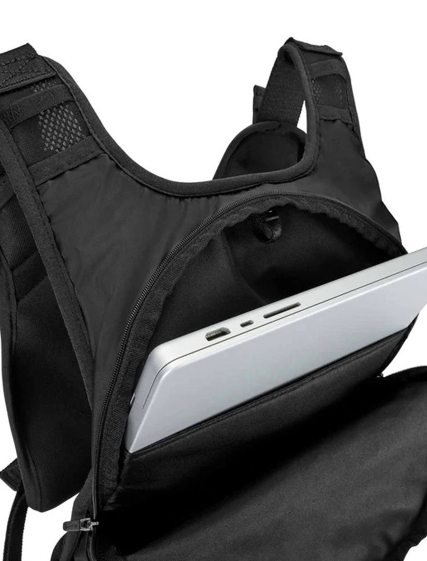 Commuter Elite 15 Litre Unisex Siyah Koşu Sırt Çantası N.100.3439.082.OS Commuter Elite 15 Litre Unisex Siyah Koşu Sırt Çantası N.100.3439.082.OS