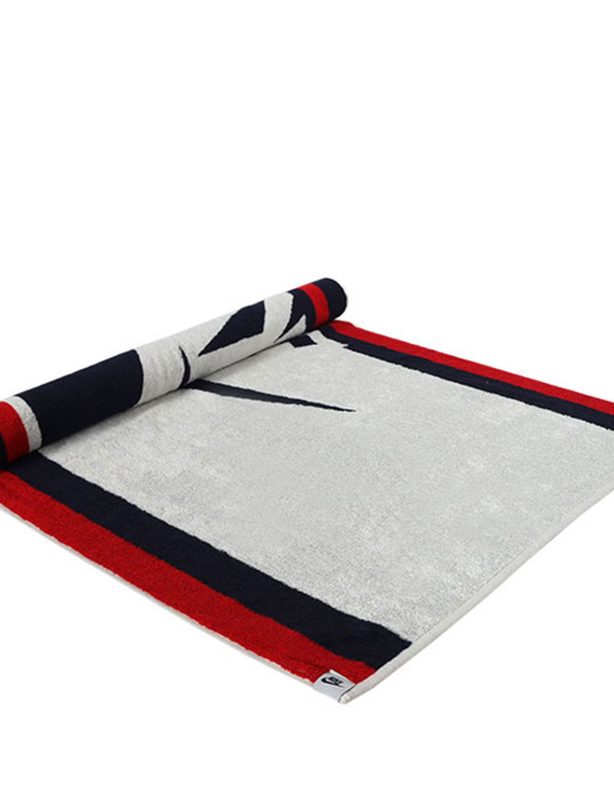 Pool Towel Americana Unisex Beyaz Günlük Stil Havlu N.101.1126.438.OS Pool Towel Americana Unisex Beyaz Günlük Stil Havlu N.101.1126.438.OS