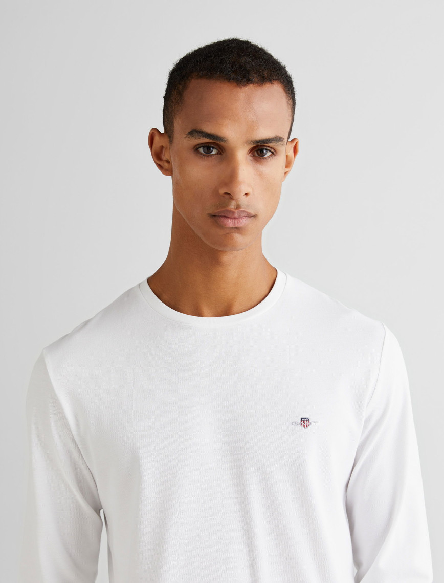 GANT Erkek Beyaz Slim Fit Bisiklet Yaka Uzun Kollu T-Shirt GANT Erkek Beyaz Slim Fit Bisiklet Yaka Uzun Kollu T-Shirt