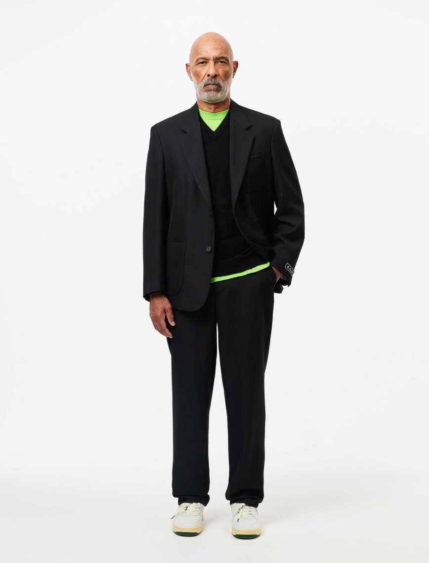 Lacoste Erkek Regular Fit V Yaka Organik Pamuk Siyah Triko Lacoste Erkek Regular Fit V Yaka Organik Pamuk Siyah Triko