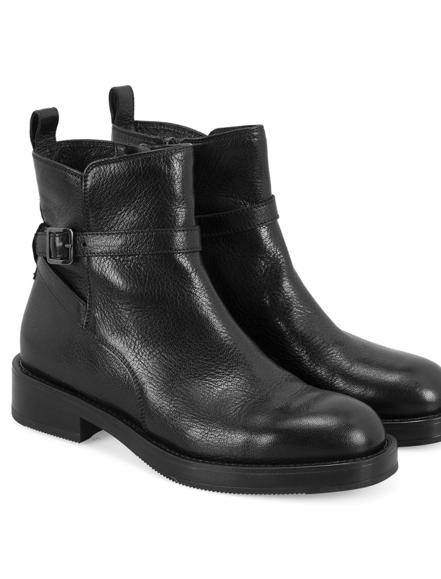 Kadın Siyah Toka Aksesuarlı Deri Bot Kadın Siyah Toka Aksesuarlı Deri Bot