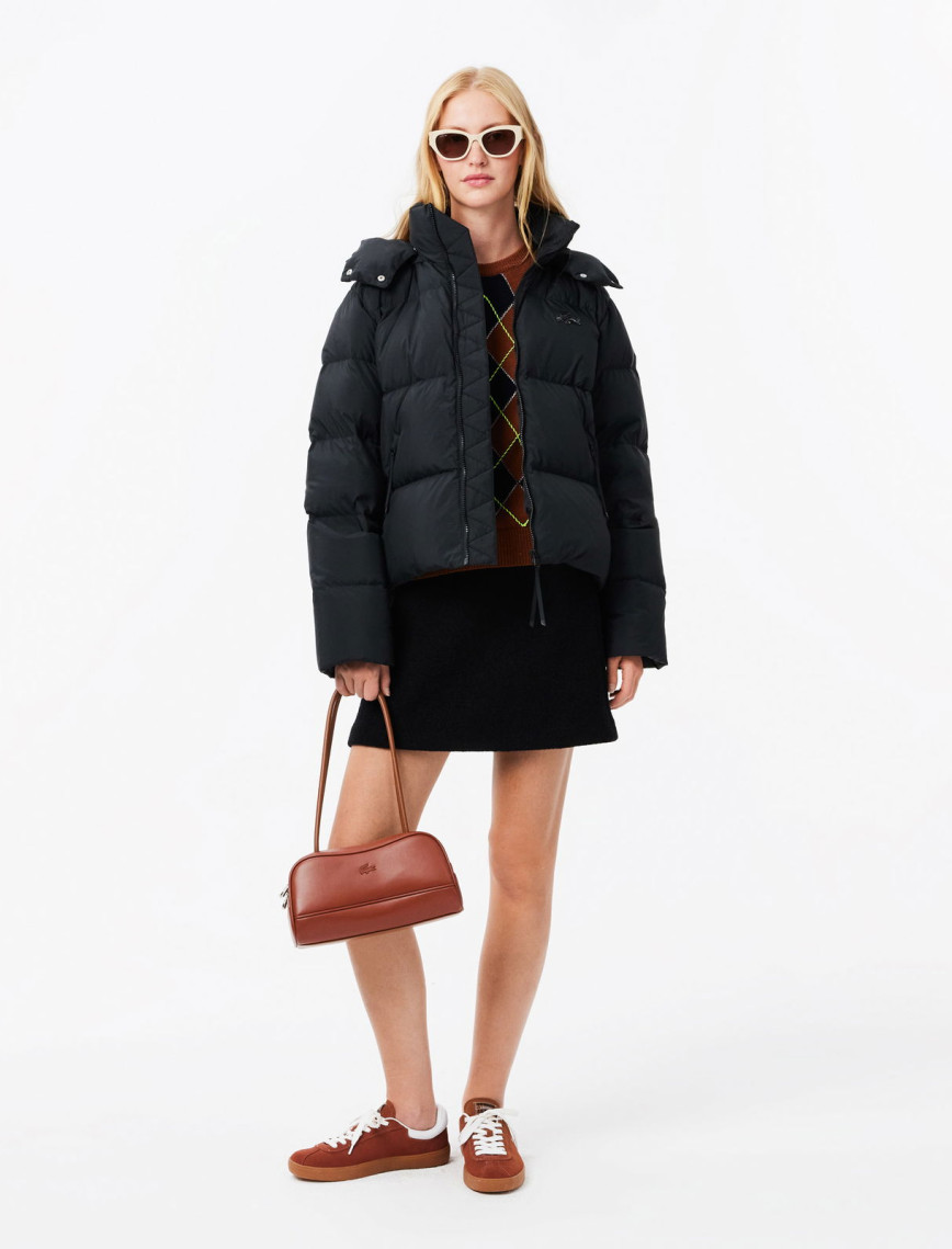 Lacoste Kadın Relaxed Fit Kapüşonlu Siyah Şişme Mont Lacoste Kadın Relaxed Fit Kapüşonlu Siyah Şişme Mont