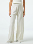 Lacoste Kadın Relaxed Fit Beyaz Pantolon