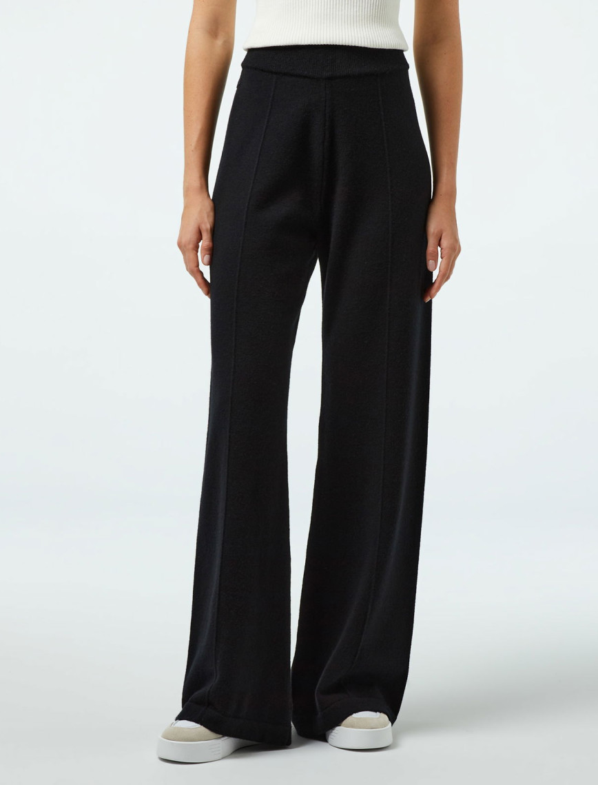 Lacoste Kadın Relaxed Fit Siyah Pantolon Lacoste Kadın Relaxed Fit Siyah Pantolon