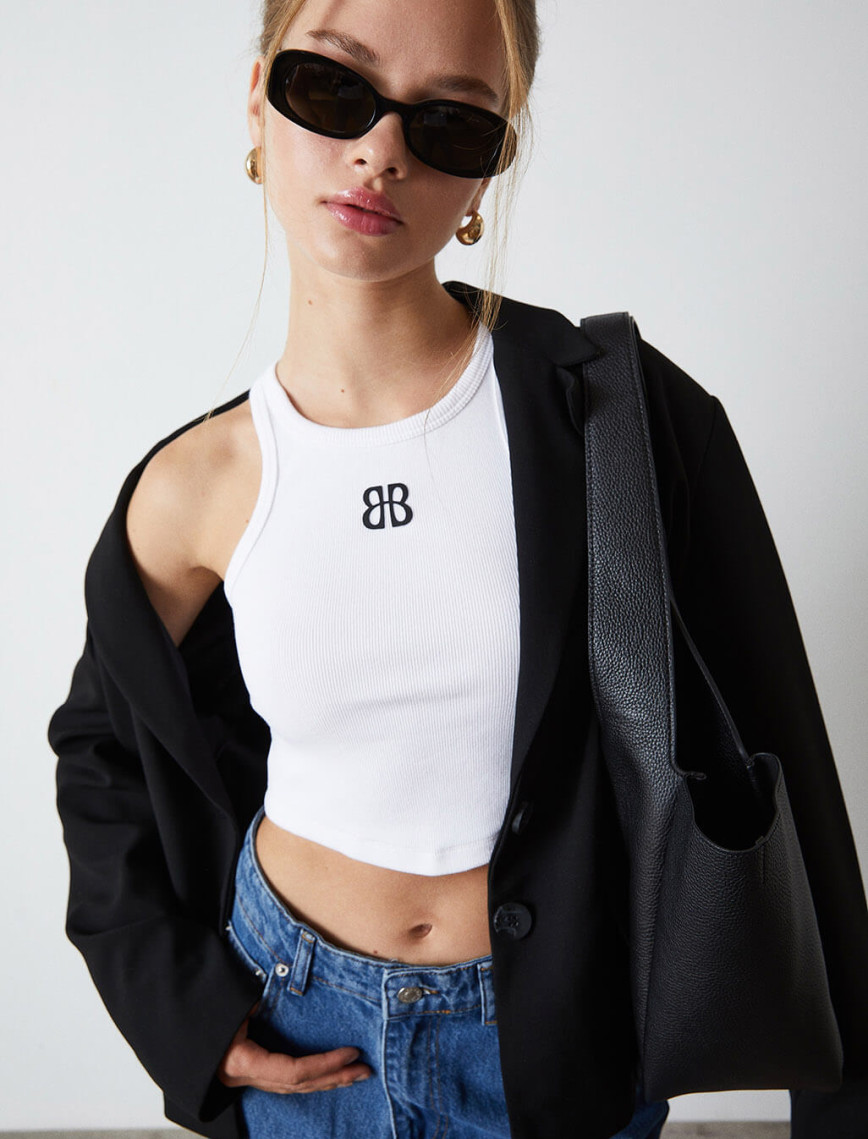 Çift Düğmeli Kısa Ceket Çift Düğmeli Kısa Ceket