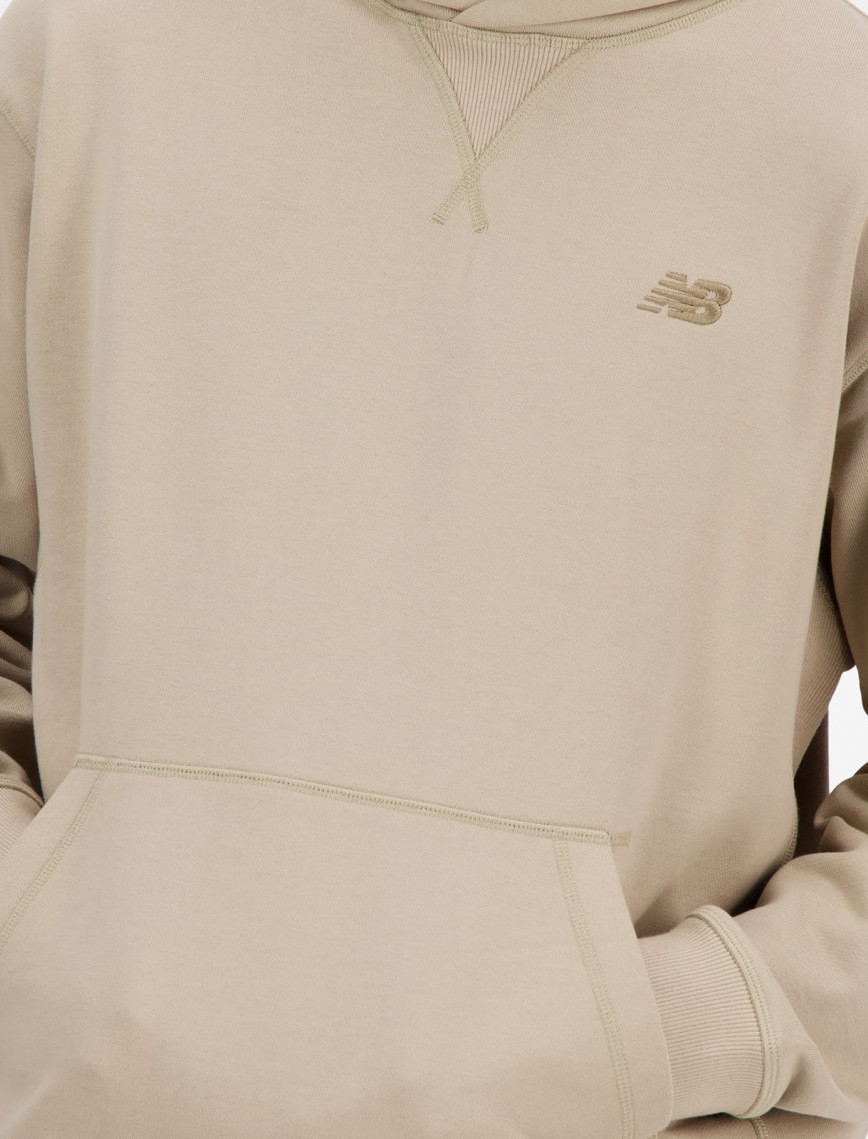 New Balance Athletics French Terry Erkek Bej Sweatshirt New Balance Athletics French Terry Erkek Bej Sweatshirt