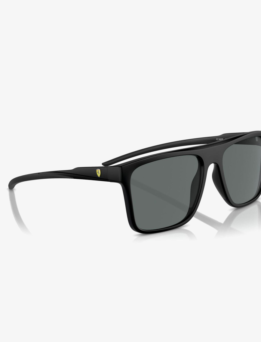 Scurderia Ferrari Fz66 Erkek Siyah Güneş Gözlüğü Scurderia Ferrari Fz66 Erkek Siyah Güneş Gözlüğü