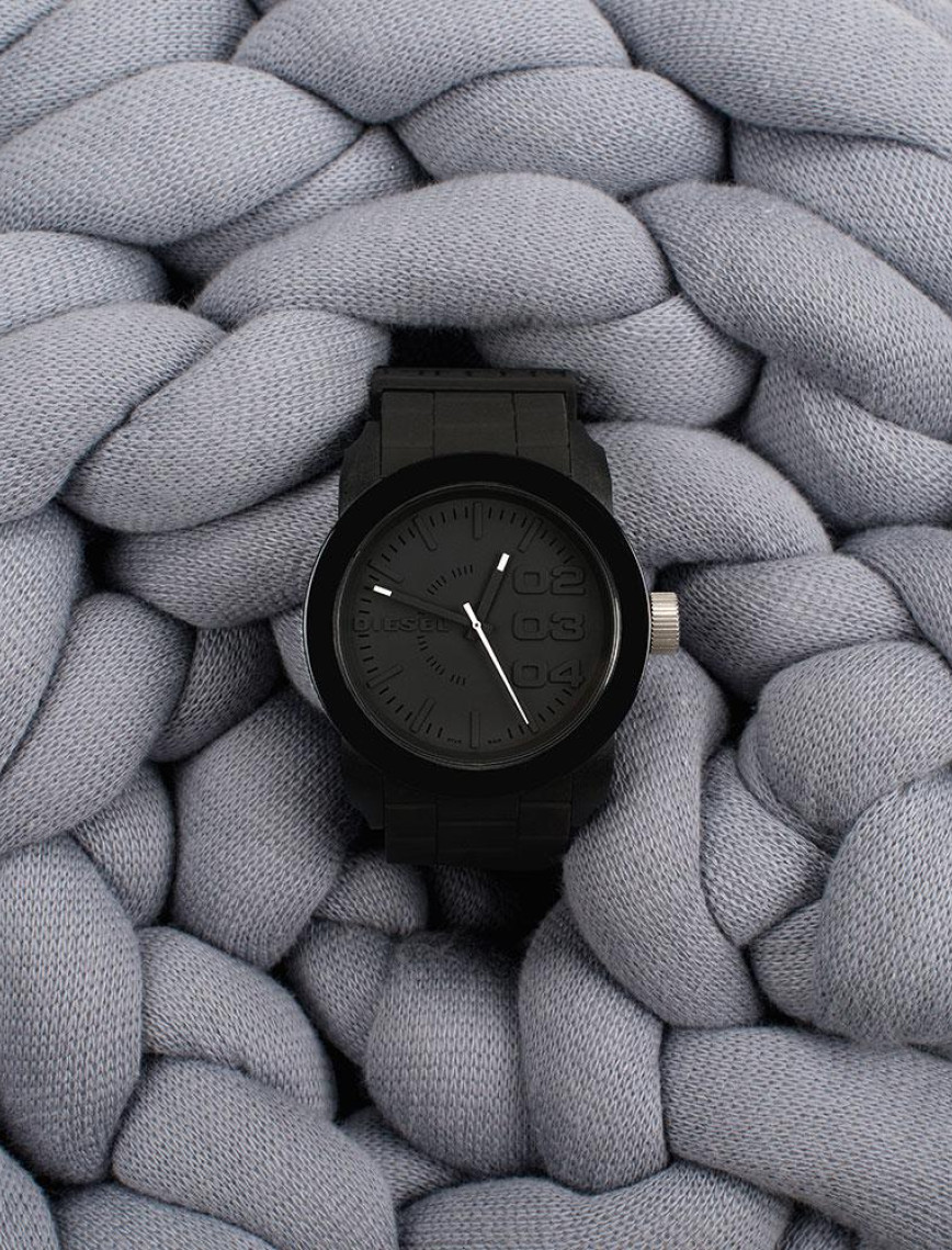 Diesel DZ1437 Kol Saati Diesel DZ1437 Kol Saati