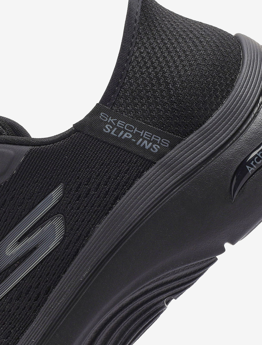 Skechers Go Walk Arch Fit 2.0 Kadın Siyah Yürüyüş Ayakkabısı Skechers Go Walk Arch Fit 2.0 Kadın Siyah Yürüyüş Ayakkabısı