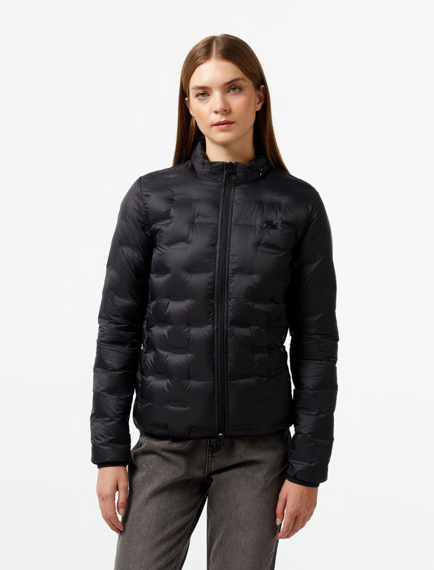 Lacoste Kadın Regular Fit Kapüşonlu Kapitone Siyah Mont Lacoste Kadın Regular Fit Kapüşonlu Kapitone Siyah Mont