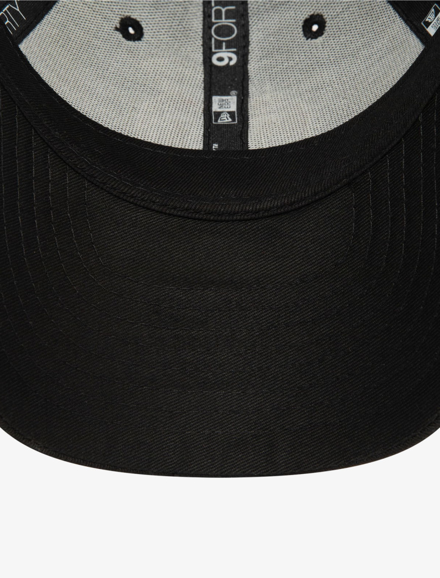 New Era Apple 9Forty Neyyan Çocuk Siyah Şapka New Era Apple 9Forty Neyyan Çocuk Siyah Şapka