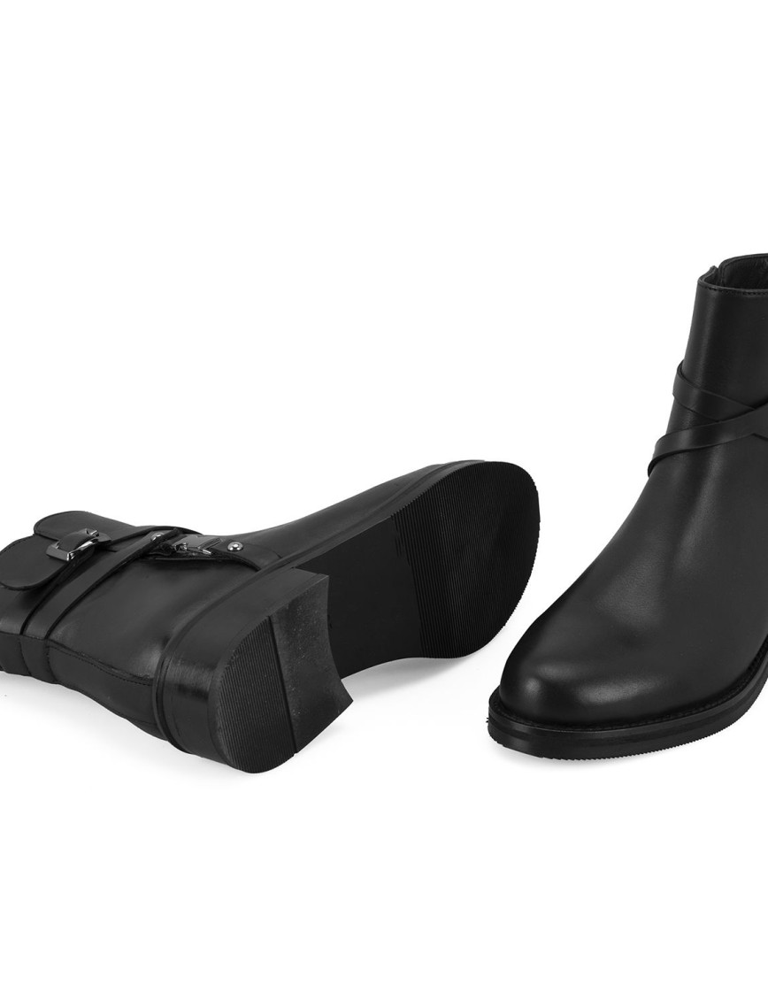 Lillia Siyah Kadın Toka Aksesuarlı Deri Bot Lillia Siyah Kadın Toka Aksesuarlı Deri Bot