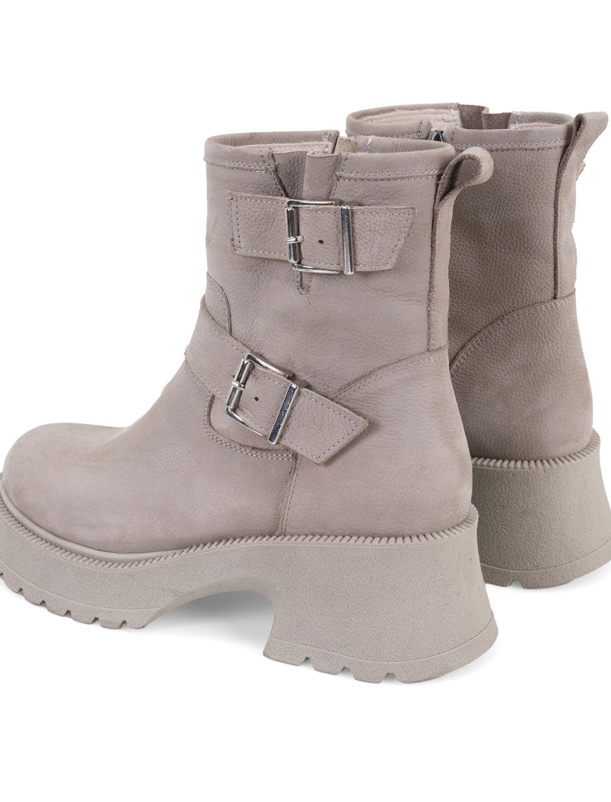 Kadın Bej Kemer Aksesuarlı Topuklu Deri Bot Kadın Bej Kemer Aksesuarlı Topuklu Deri Bot