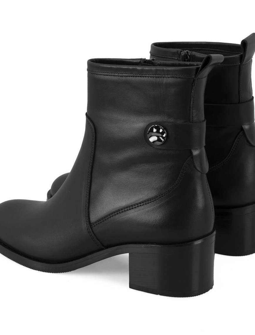 Mayla Siyah Kadın Fermuarlı Topuklu Deri Bot Mayla Siyah Kadın Fermuarlı Topuklu Deri Bot