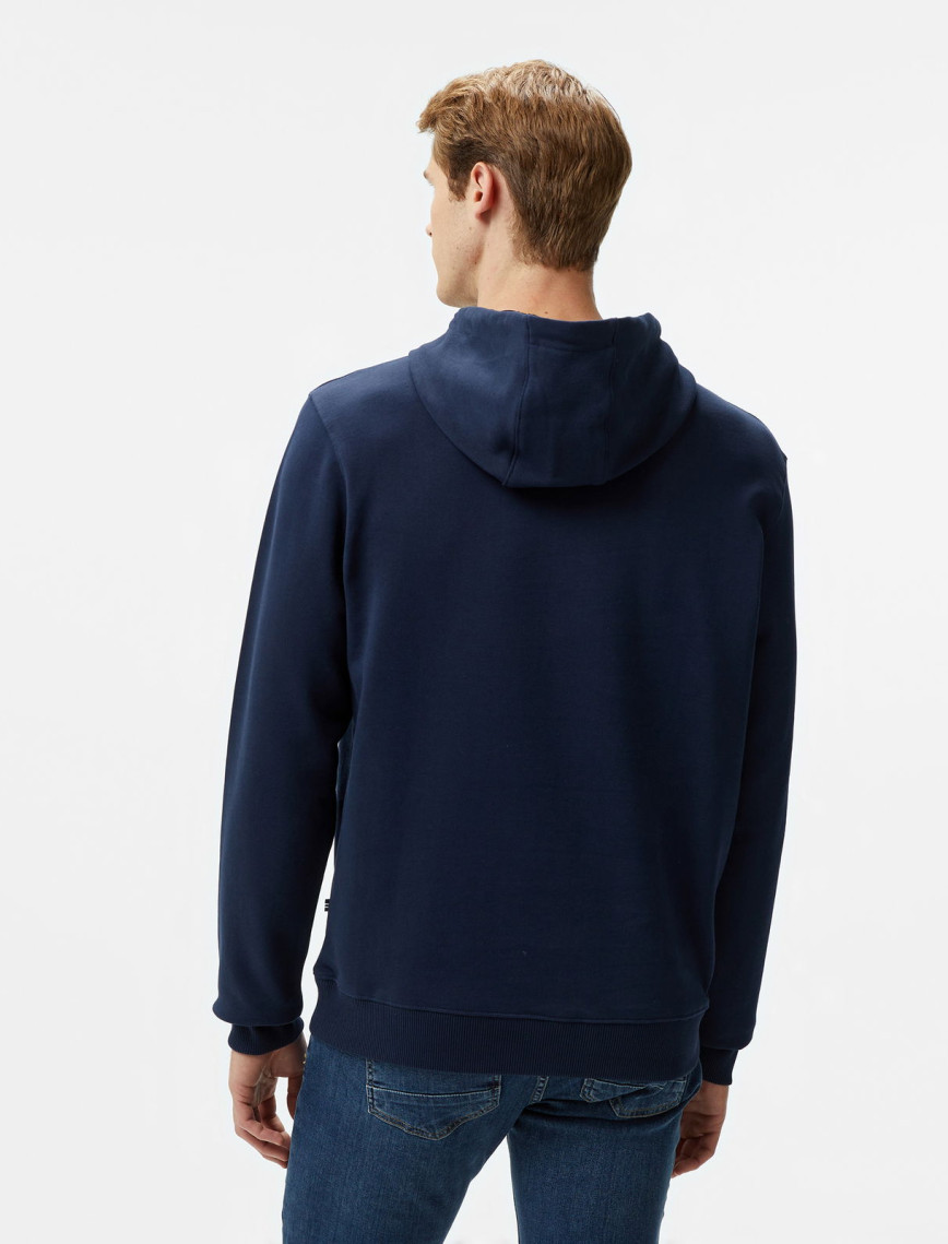 Nautica Erkek Lacivert Regular Fit Sweatshirt Nautica Erkek Lacivert Regular Fit Sweatshirt