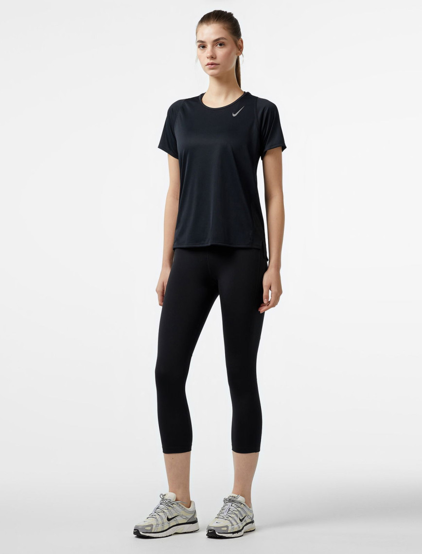 Nike Dri-Fit Fast Crop Kadın Siyah Tayt Nike Dri-Fit Fast Crop Kadın Siyah Tayt