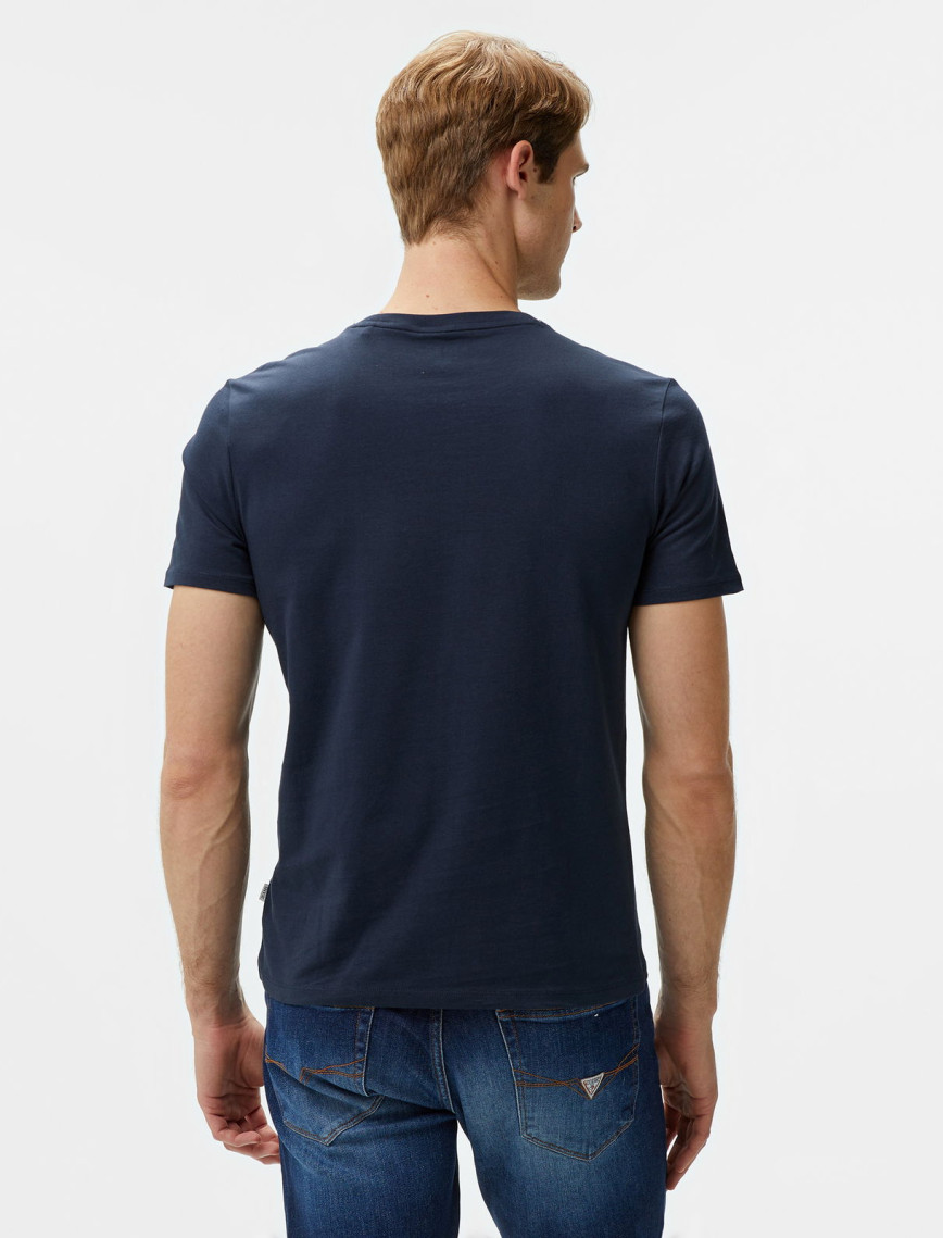 Guess Slim America Organic Cotton 160Gsm Erkek Lacivert T-Shirt Guess Slim America Organic Cotton 160Gsm Erkek Lacivert T-Shirt