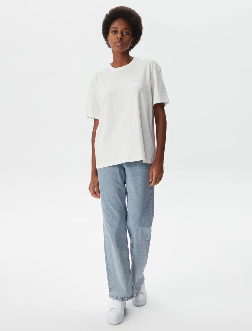 Lacoste Kadın Relaxed Fit Bisiklet Yaka Siyah T-Shirt Lacoste Kadın Relaxed Fit Bisiklet Yaka Siyah T-Shirt