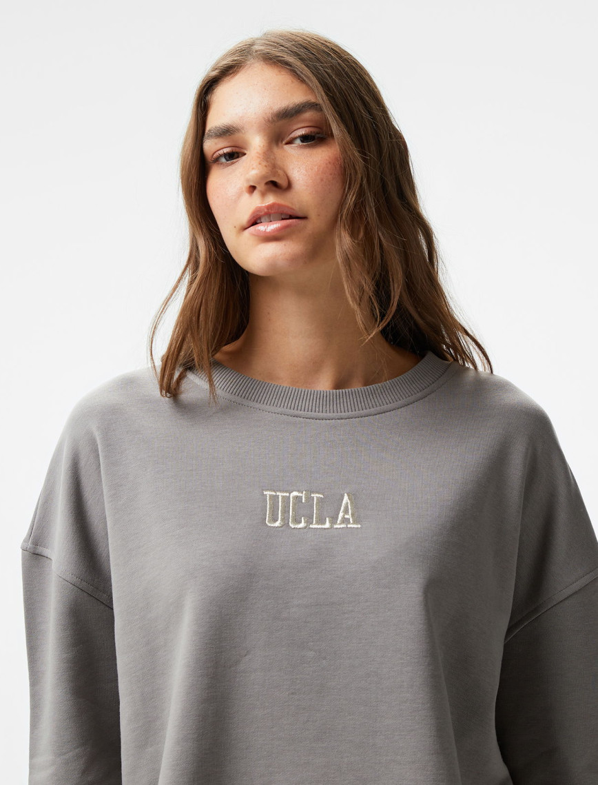 Ucla Olvera Nakışlı Kadın Gri Bisiklet Yaka Sweatshirt Ucla Olvera Nakışlı Kadın Gri Bisiklet Yaka Sweatshirt
