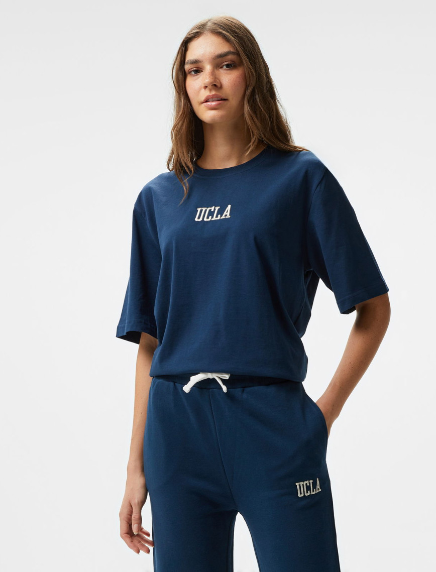 Ucla Manuela Nakışlı Kadın Lacivert Bisiklet Yaka T-Shirt Ucla Manuela Nakışlı Kadın Lacivert Bisiklet Yaka T-Shirt