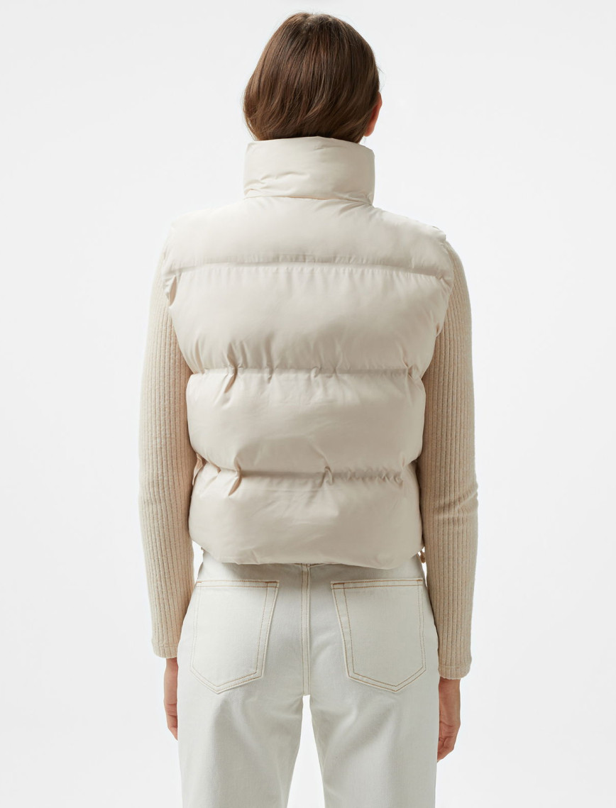 Nautica Kadın Kırık Beyaz Şişme Yelek Nautica Kadın Kırık Beyaz Şişme Yelek