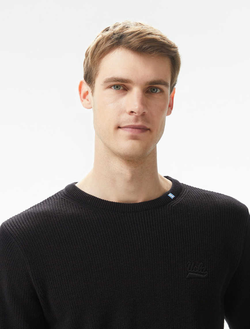 Ucla Emory Nakışlı Erkek Siyah Bisiklet Yaka Triko Ucla Emory Nakışlı Erkek Siyah Bisiklet Yaka Triko