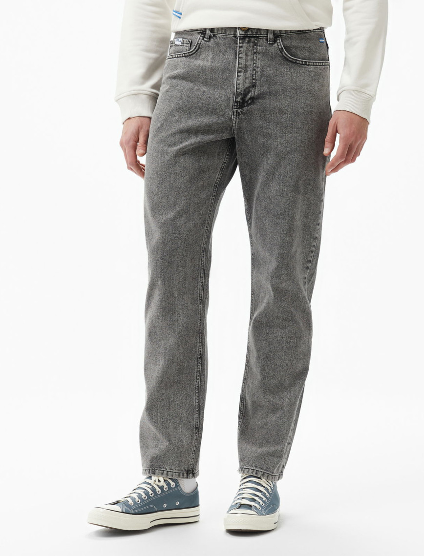 Ucla Benito Nakışlı Erkek Gri Denim Pantolon Ucla Benito Nakışlı Erkek Gri Denim Pantolon