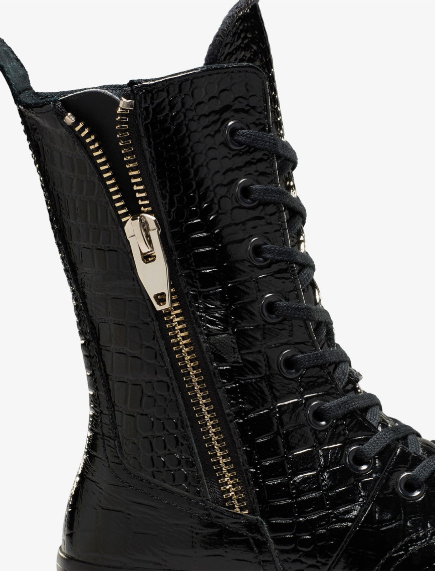 Converse Chuck 70 Plus XHi Unisex Siyah Deri Platform Sneaker Converse Chuck 70 Plus XHi Unisex Siyah Deri Platform Sneaker